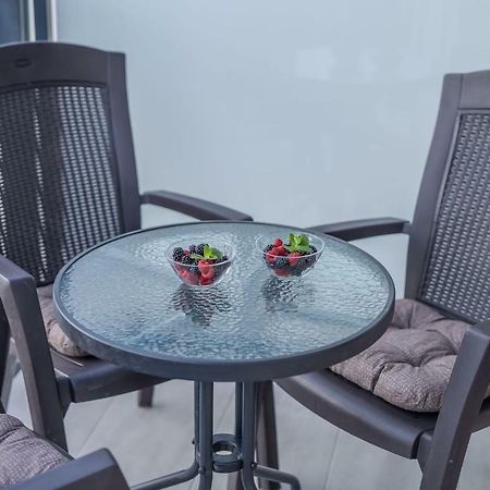 Nika Apartment Kolobrzeg Bagian luar foto